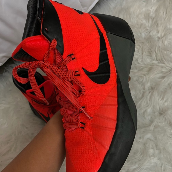 Nike - Picture 6 of 7